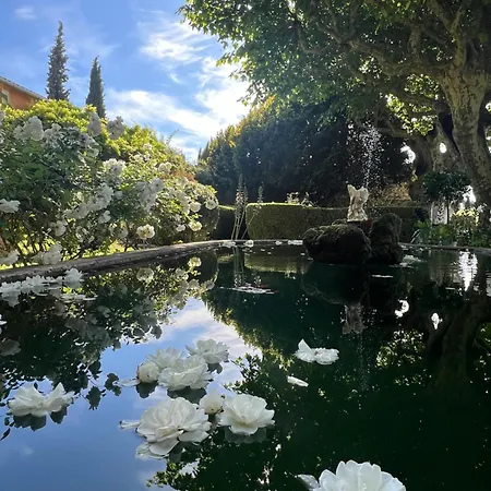Le Pavillon De Galon Guest house